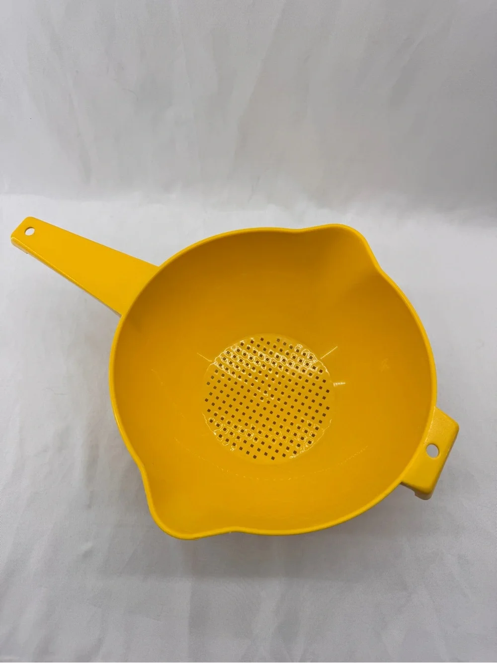 Vintage Tupperware Harvest Gold Nesting Colander Strainer Set 70s 80s Kitsch - Picture 4 of 10